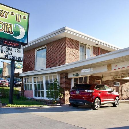 Lazy U Motel Rapid Stadt Exterior foto